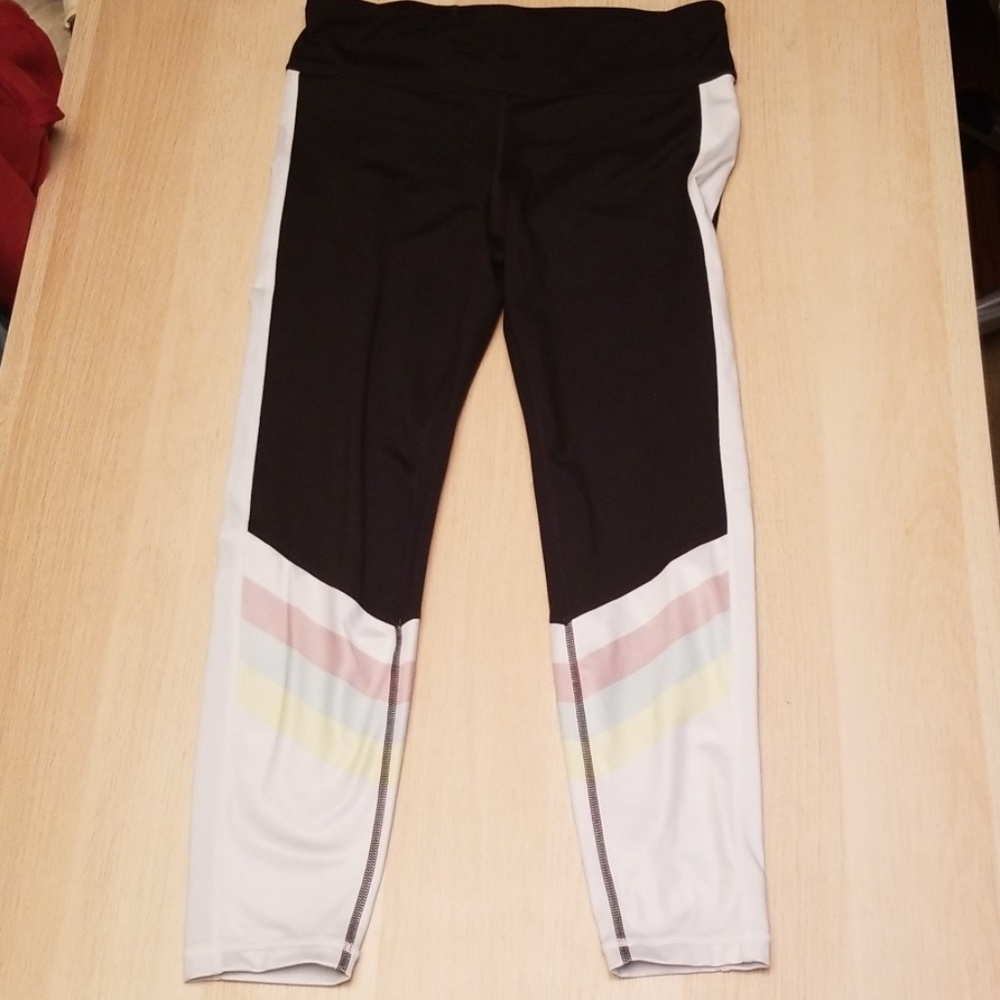 Athletic leggings